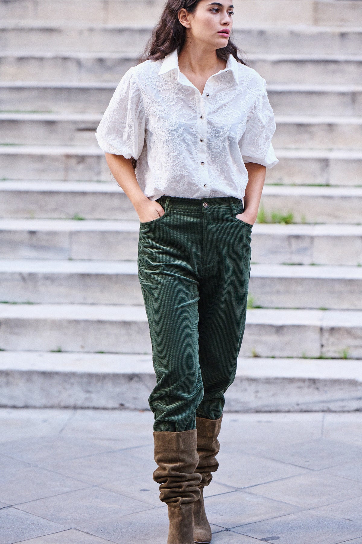 Pantalon Pino en velours kaki