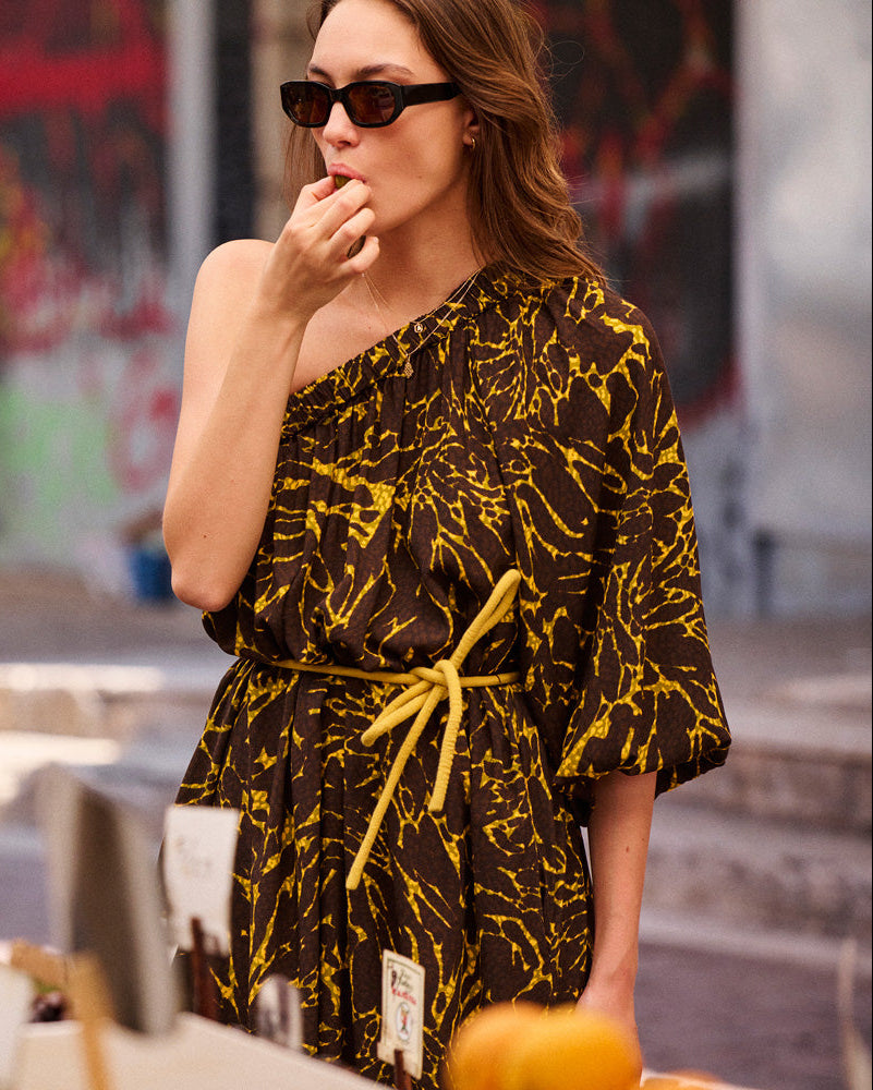 Robe Ruru • Safari