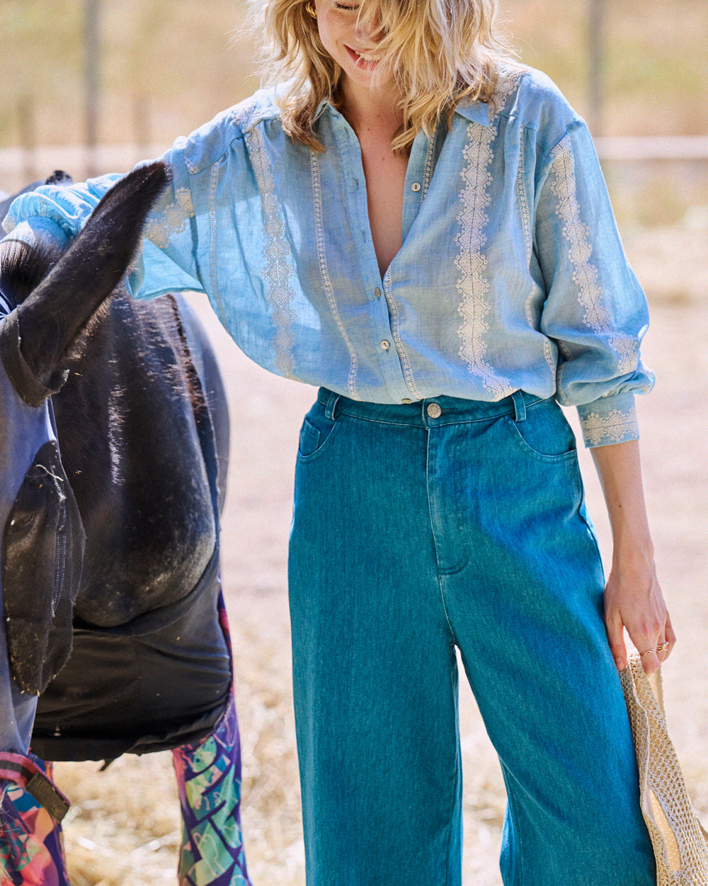 Chemise Charlize bleue brodée