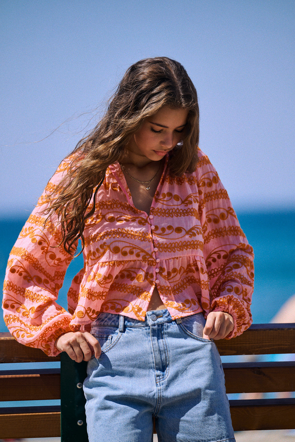 Blouse Belot rose brodée orange