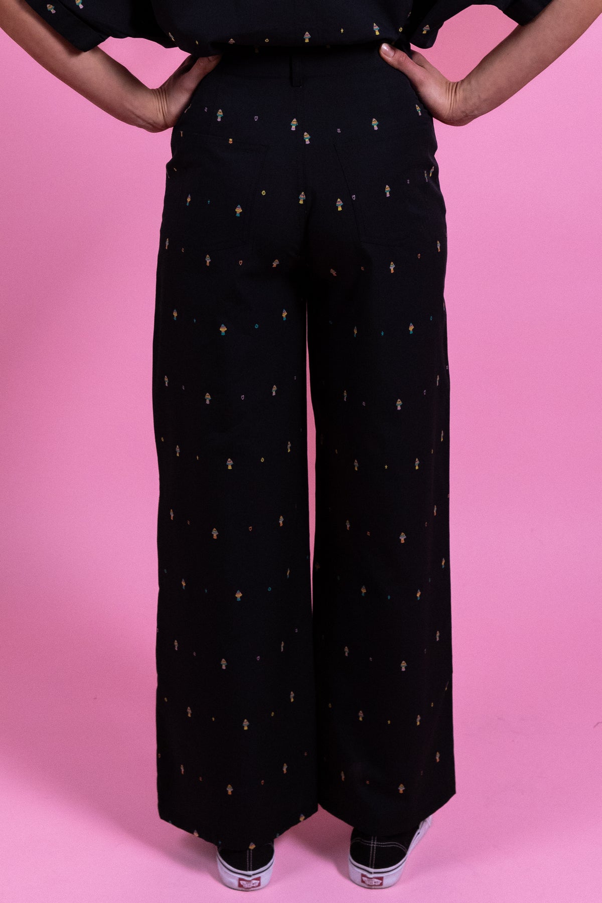 Pantalon Pali noir brodé