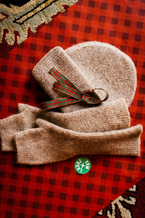 Lot Bonnet + Mitaines beiges